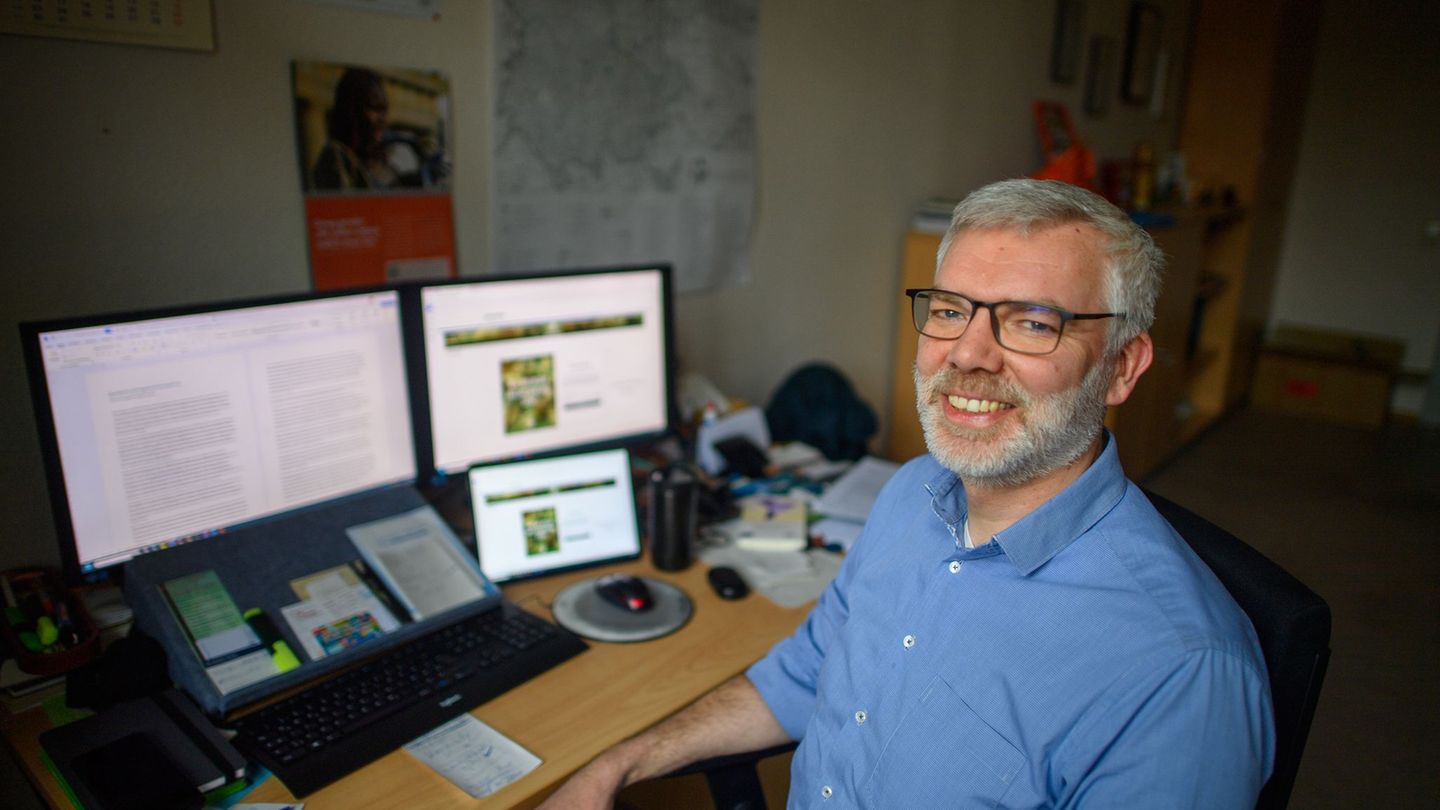 Jens Lattke, Friedens- und Umweltbeauftragter der Evangelischen Kirche in Mitteldeutschland. Das Angebot der Kirche sieht eine e