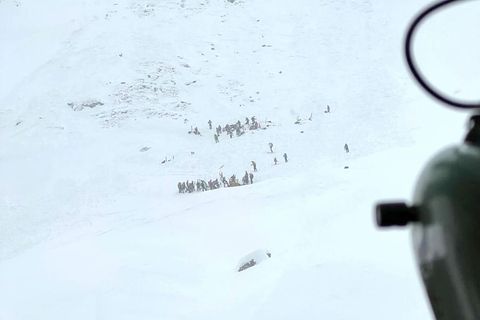 Lawine reißt Menschen in Südtirol in den Tod