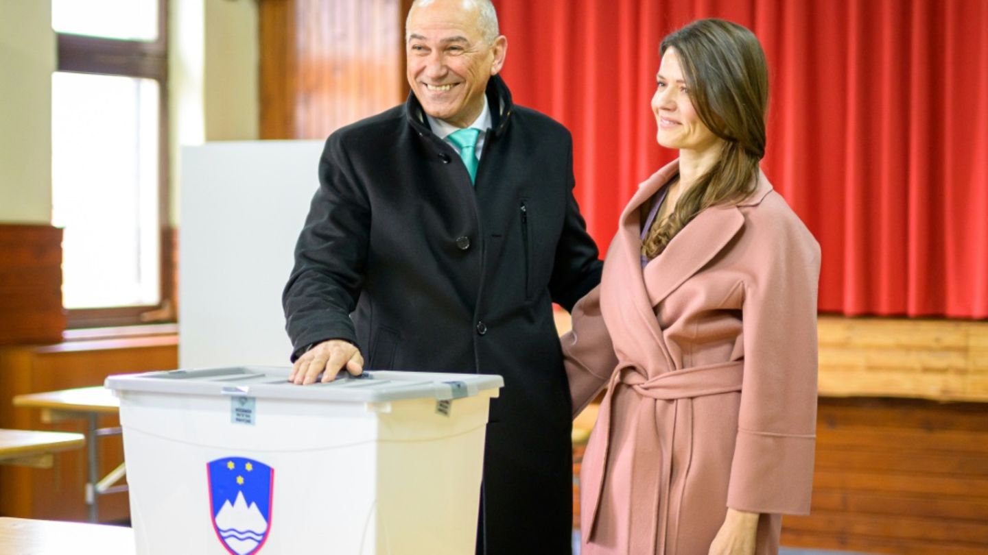 Janez Jansa bei der Stimmabgabe