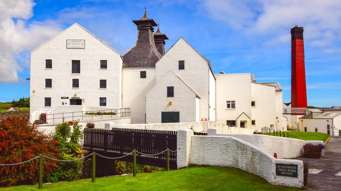 Die Ardbeg-Destillerie ist weltberühmt für ihren Whisky.