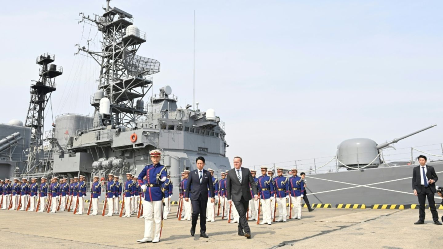 Pistorius mit seinem japanischen Kollegen Shinjiro Koizumi