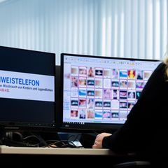 Der Streit um die sogenannte Chatkontrolle dauert bereits mehrere Jahre an. (Symbolbild) Foto: Rolf Vennenbernd/dpa