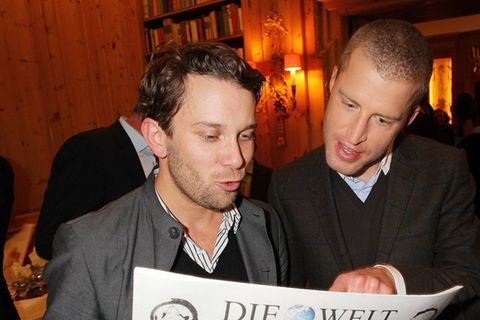 Christian Ulmen (l.) und Benjamin von Stuckrad-Barre während eines Empfangs vor vielen Jahren.
