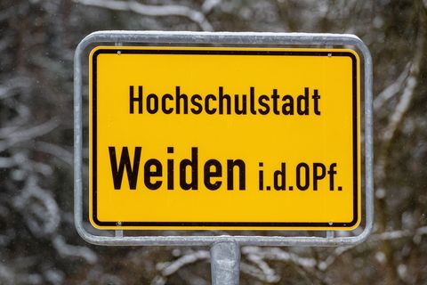 In Weiden in der Oberpfalz gibt es einen Wechsel im Rathaus. (Symbolbild) Foto: Armin Weigel/dpa