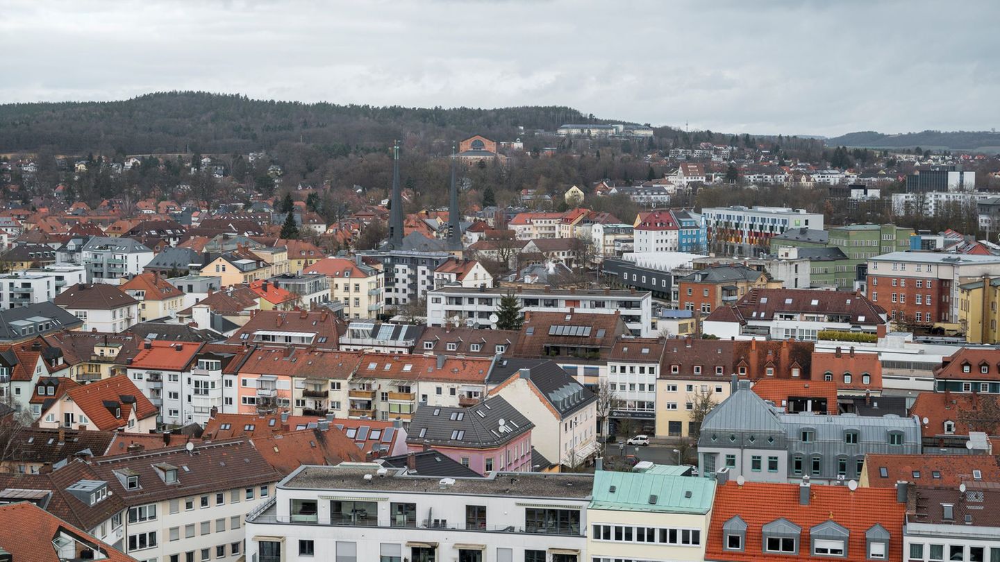 Die Bürgerinnen und Bürger Bayreuths mussten in der Stichwahl den Oberbürgermeister wählen. (Symbolbild) Foto: Daniel Vogl/dpa
