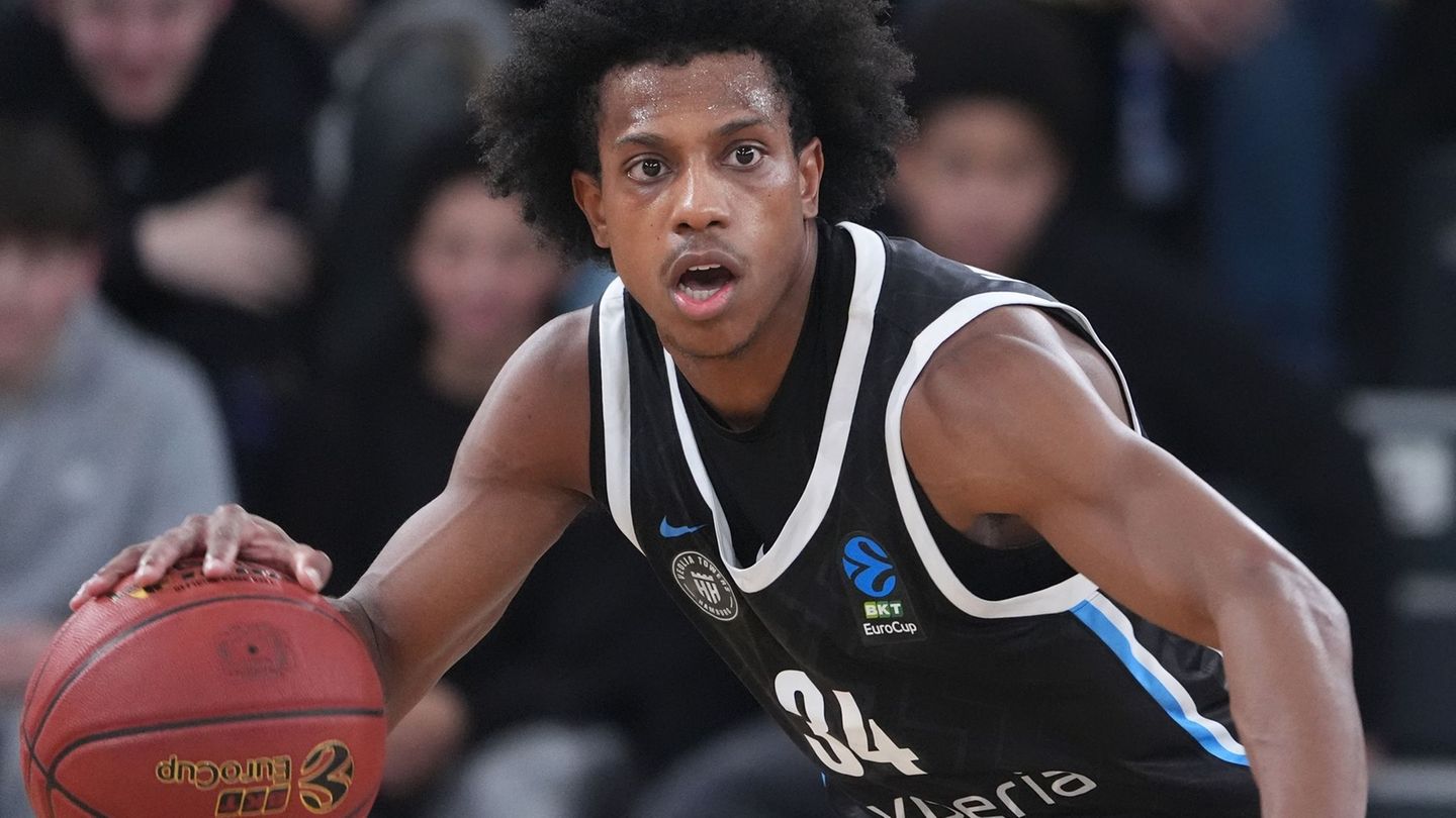 Ross Williams war gegen Trier bester Hamburger Werfer. Foto: Marcus Brandt/dpa