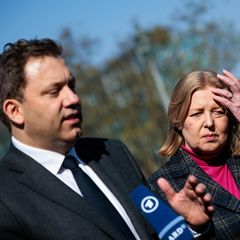 Die SPD-Vorsitzenden Lars Klingbeil und Bärbel Bas