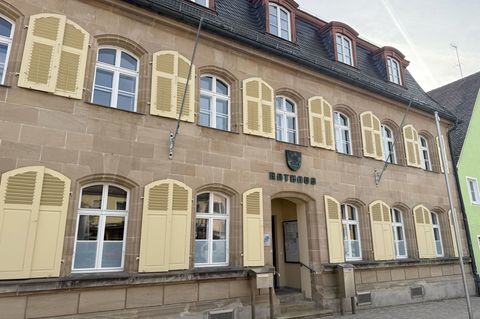 Im Pegnitzer Rathaus bleibt Wolfgang Nierhoff Chef. (Archivbild) Foto: Kathrin Zeilmann/dpa