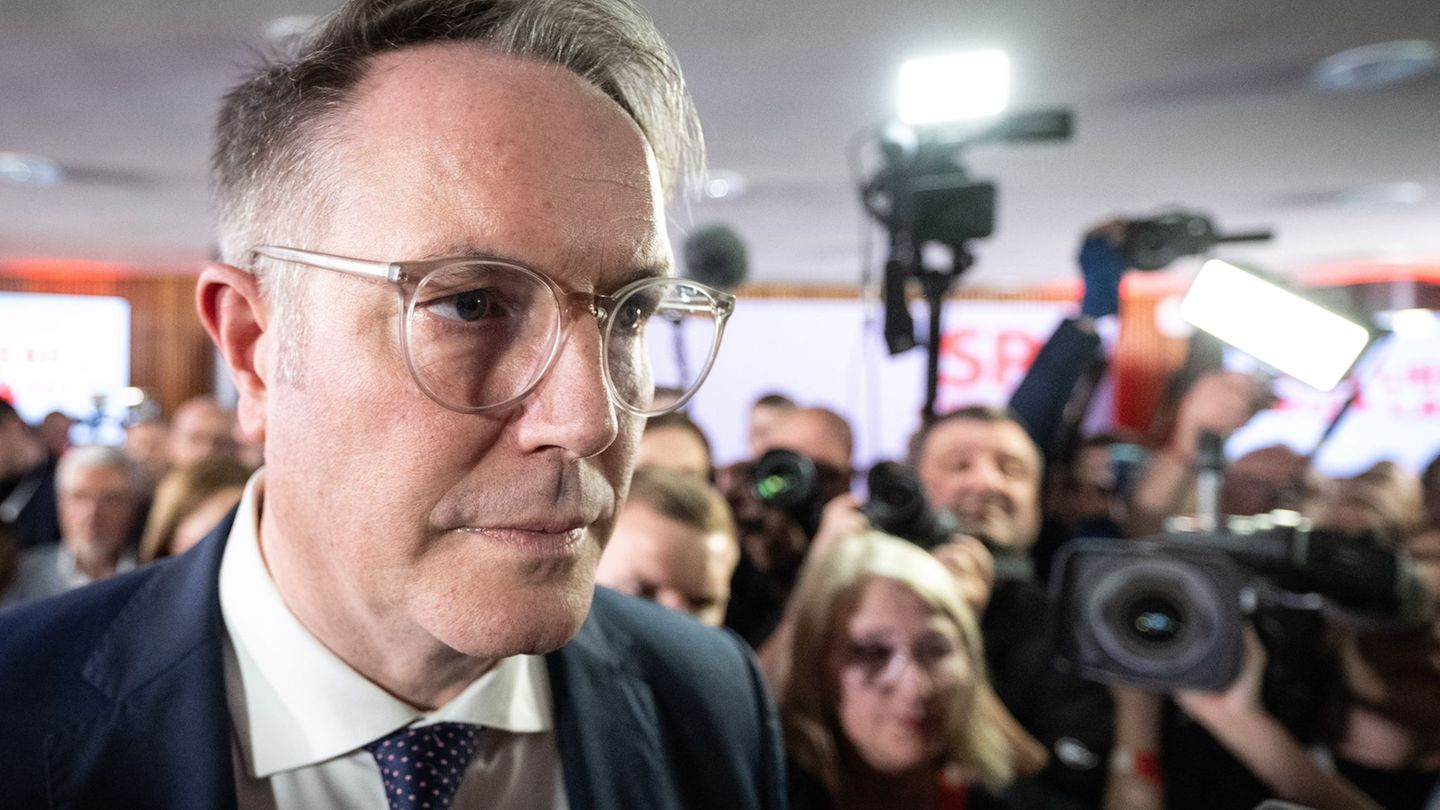 Alexander Schweitzer hat die Landtagswahl unerwartet deutlich verloren. Foto: Boris Roessler/dpa