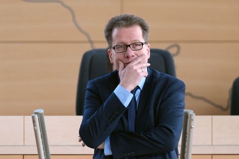 Der SPD-Bildungspolitiker Martin Habersaat kritisiert den Umgang mit Vertretungslehrkräften. (Archivbild) Foto: Marcus Brandt/dp