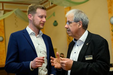 Der CDU-Kandidat Martin Heusler hat die Stichwahl der Landratswahl in Spree-Neiße gewonnen und wird Nachfolger von Harald Altekr