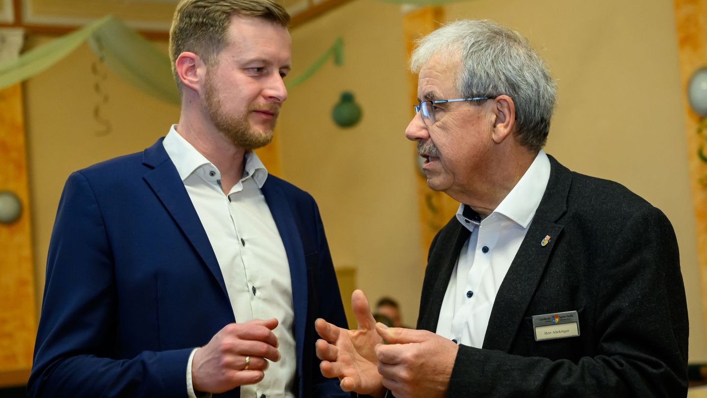 Der CDU-Kandidat Martin Heusler hat die Stichwahl der Landratswahl in Spree-Neiße gewonnen und wird Nachfolger von Harald Altekr