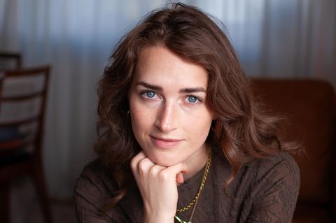 Mann verlassen: Vanessa blickt in die Kamera