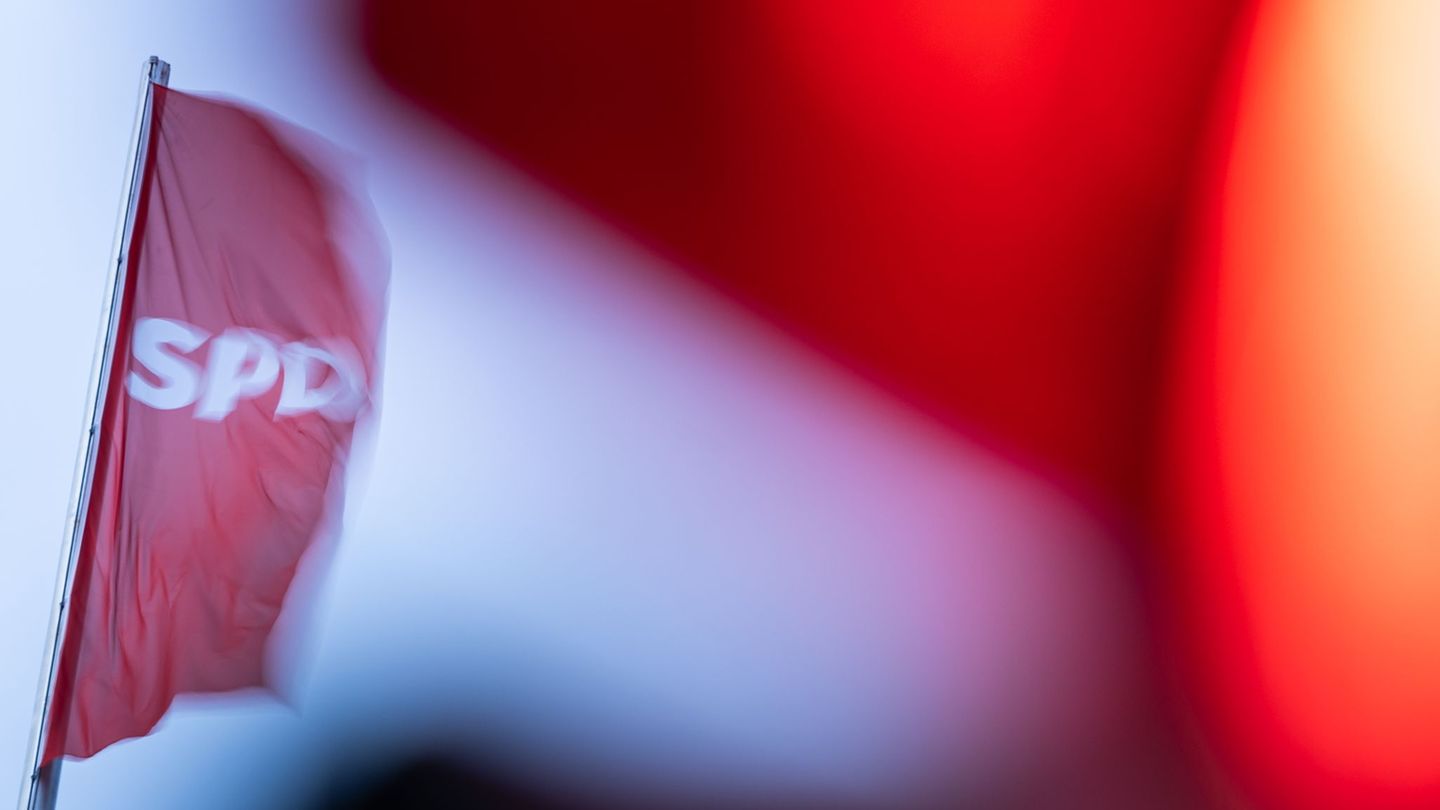 In Rosenheim holt SPD-Herausforderer Erdogan den Oberbürgermeisterposten. (Symbolbild) Foto: Hannes P. Albert/dpa