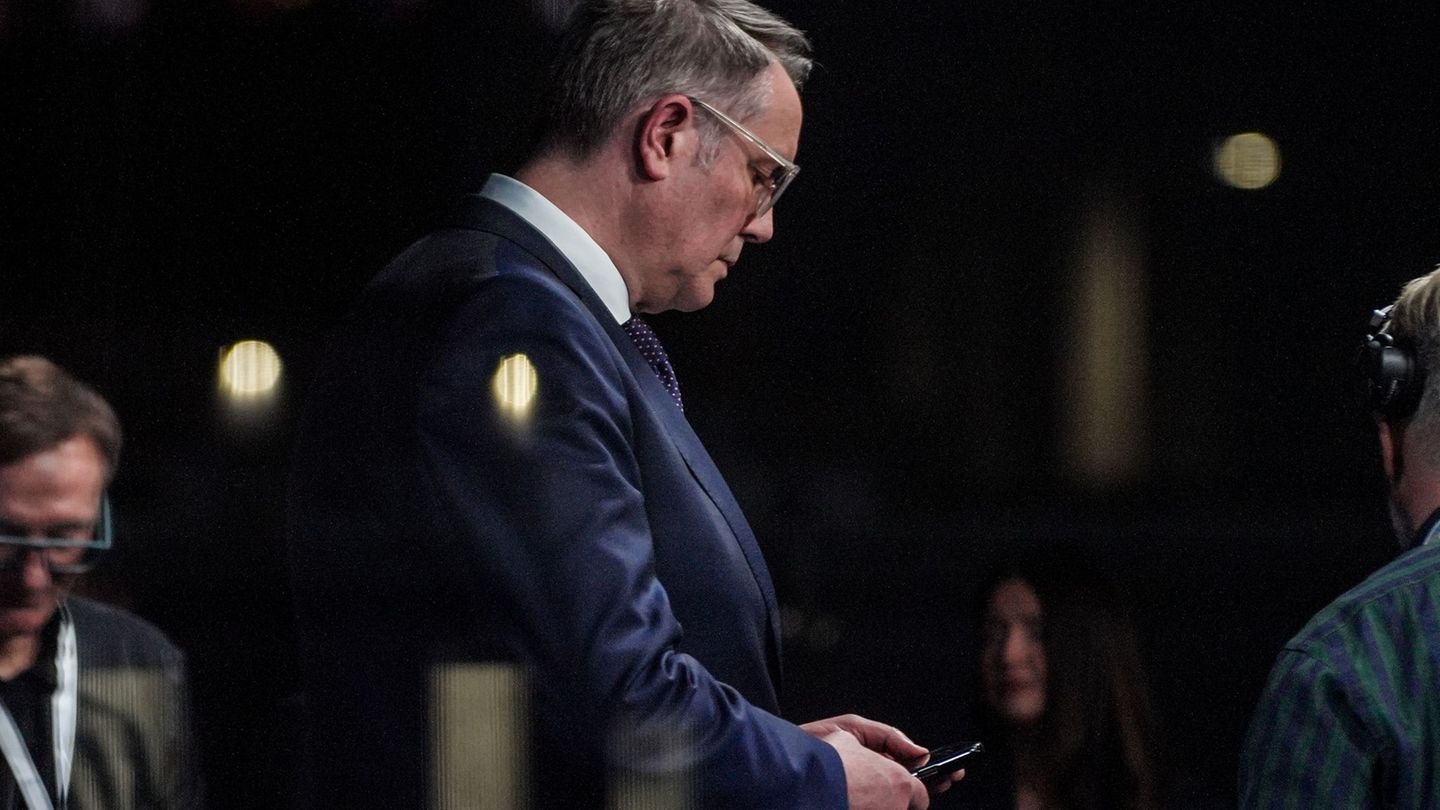 Der Wahltag in Rheinland-Pfalz war für Schweitzer ein düsterer. Foto: Andreas Arnold/dpa