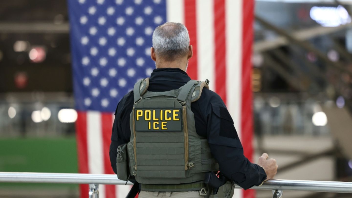 Trump will den Druck auf die Demokraten erhöhen, im Streit um Haushaltsmittel nachzugeben