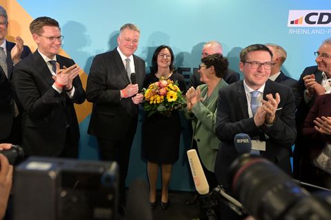 Die CDU will zügig die Gespräche mit der SPD über eine Regierungskoalition aufnehmen. (Archivbild) Foto: Hannes Albert/dpa