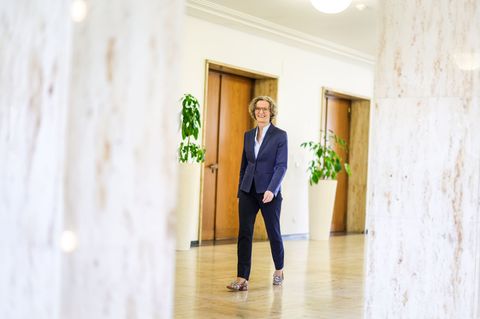 Auf den Fluren des Ministeriums von Heimatministerin Ina Scharrenbach (CDU) sollen laut "Spiegel" Angst und Schrecken herrschen.