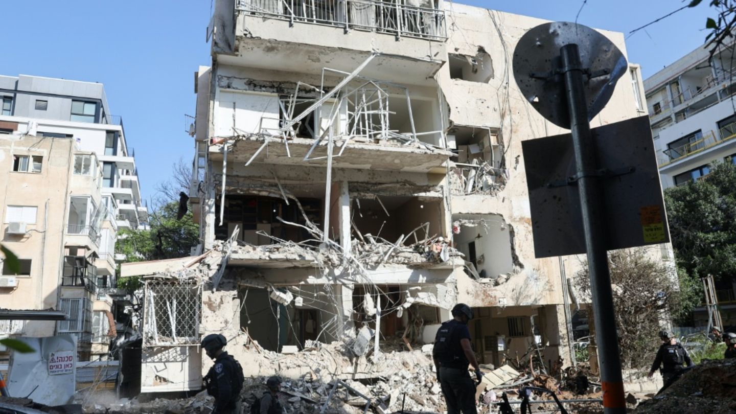 Sechs Verletzte bei iranischen Raketenangriffen auf Tel Aviv