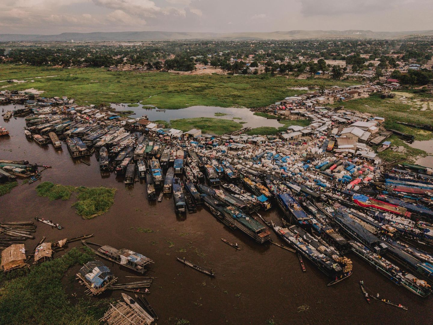 Passagierboote Kinkole