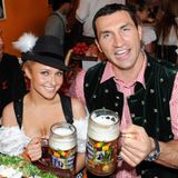 Wladimir Klitschko mit seiner damaligen Freundin Hayden Penettiere auf dem Oktoberfest