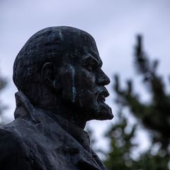 Die Schweriner Stadtvertretung hat sich dagegen ausgesprochen, dass das Lenin-Standbild in Schwerin unter Denkmalschutz gestellt