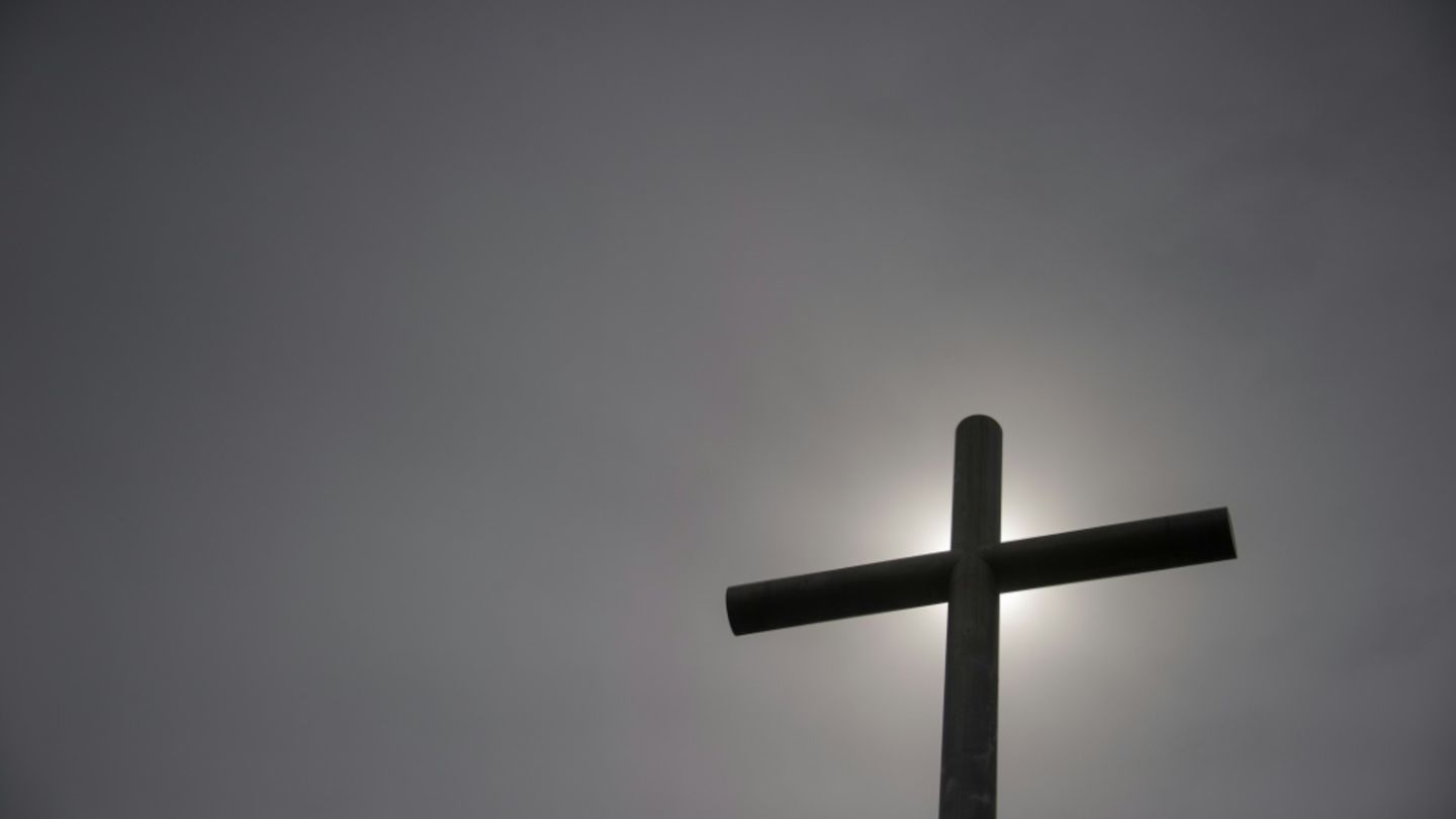 Kreuz auf einer Kirche