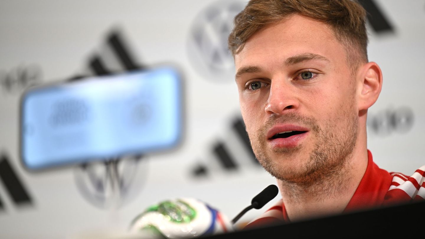 DFB-Kapitän Kimmich spricht bei der DFB-Pressekonferenz. Foto: Federico Gambarini/dpa