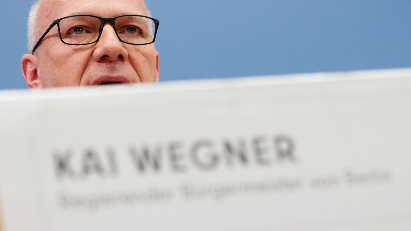 Berlins Regierender Bürgermeister Kai Wegner (CDU) steht weiter in der Kritik. (Archivbild) Foto: Carsten Koall/dpa