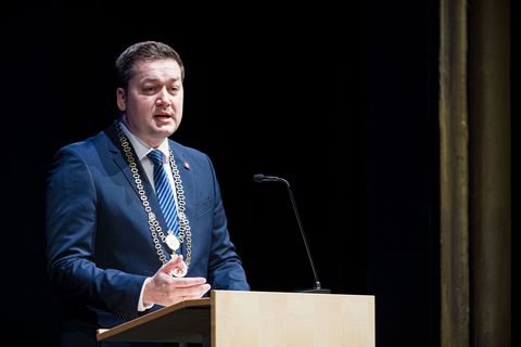 Thorsten Kornblum (SPD), Oberbürgermeister von Braunschweig, ist zum Präsidenten des es Verbandes kommunaler Unternehmen (VKU) g