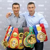 Wladimir und Vitali mit ihren WM-Gürteln