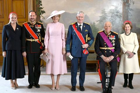 Kronprinzessin Mette-Marit (l.) mit Ehemann Haakon und dem belgischen und norwegischen Königspaar.