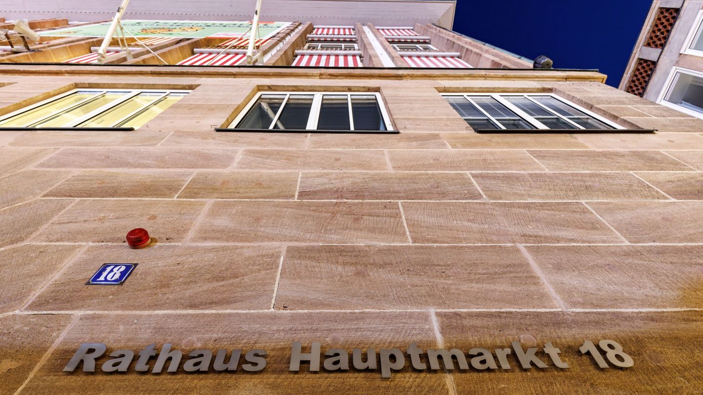 Geklagt hatte der AfD-Kreisverband Nürnberg/Schwabach, nachdem der Nürnberger Stadtrat mehrheitlich gegen einen Austritt aus der