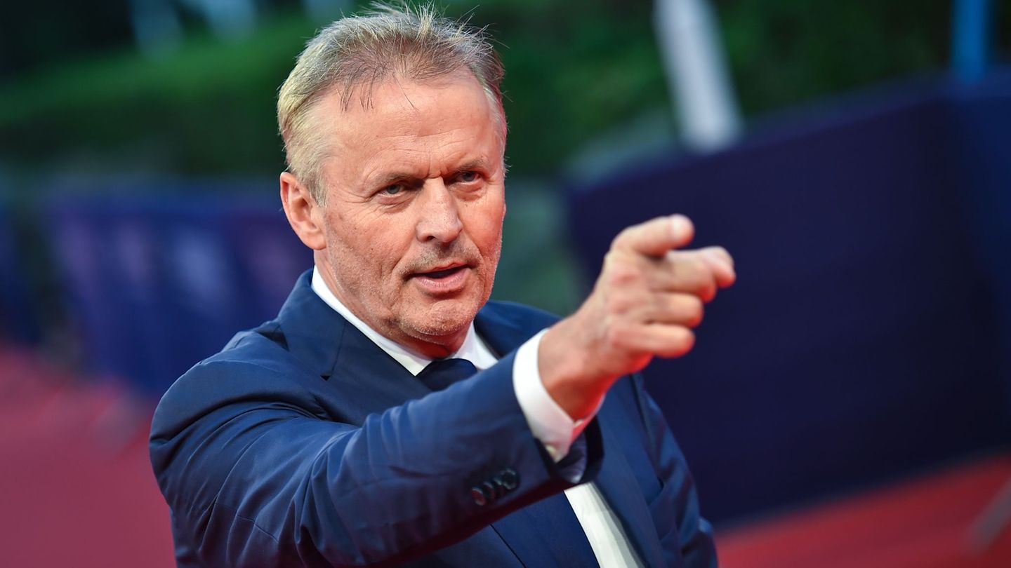 Mit der Geschichte eines verzweifelt um seine Unschuld kämpfenden Anwalts hält der Bestsellerautor der US-Justiz den Spiegel vor