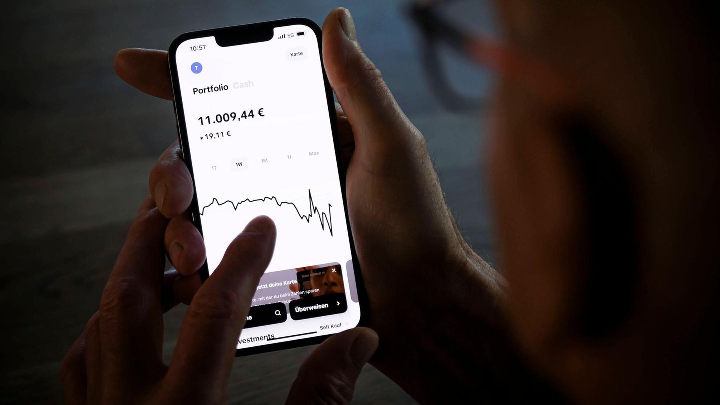 Die Boomer-Generation besitzt große Aktien-Bestände. Was passiert, wenn sie in Rente geht und die Aktien verkaufen muss?