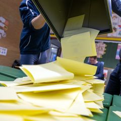 In Wülfershausen wird wegen Verdachts der Wahlfälschung ermittelt (Symboldbild)
