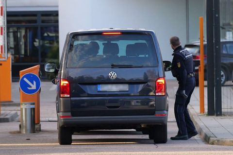 Vorführung am Bundesgerichtshof im Fall einer mutmaßlichen Russland-Spionin. Foto: Rene Priebe/-/dpa