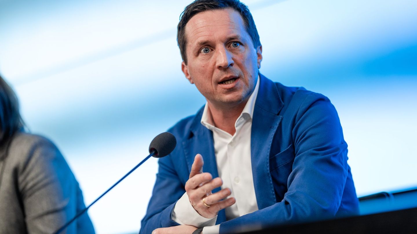 Sascha Binder kritisiert die langsame Regierungsbildung in Baden-Württemberg. Foto: Christoph Schmidt/dpa