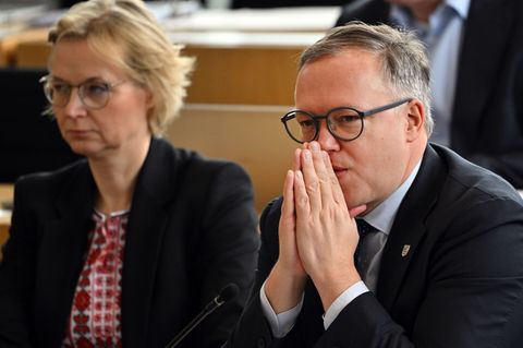 Es gibt keine Einigung über Schritte zur Senkung der Spritpreise im Thüringer Landtag. Foto: Martin Schutt/dpa