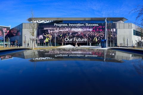 Die IG Metall geht gegen die Betriebsratswahl bei Tesla vor (Archivbild). Foto: Patrick Pleul/dpa