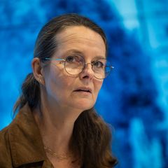 MV-Kulturministerin Martin ist gegen den Umbau des Programms "Demokratie leben", wie ihn Bundesfamilienministerin Karin Prien (C