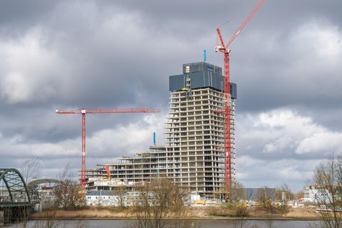 Die CDU wirft dem Senat von Bürgermeister Tschentscher vor, Steuergelder zur Fertigstellung des Elbtowers ausgeben zu wollen. Fo