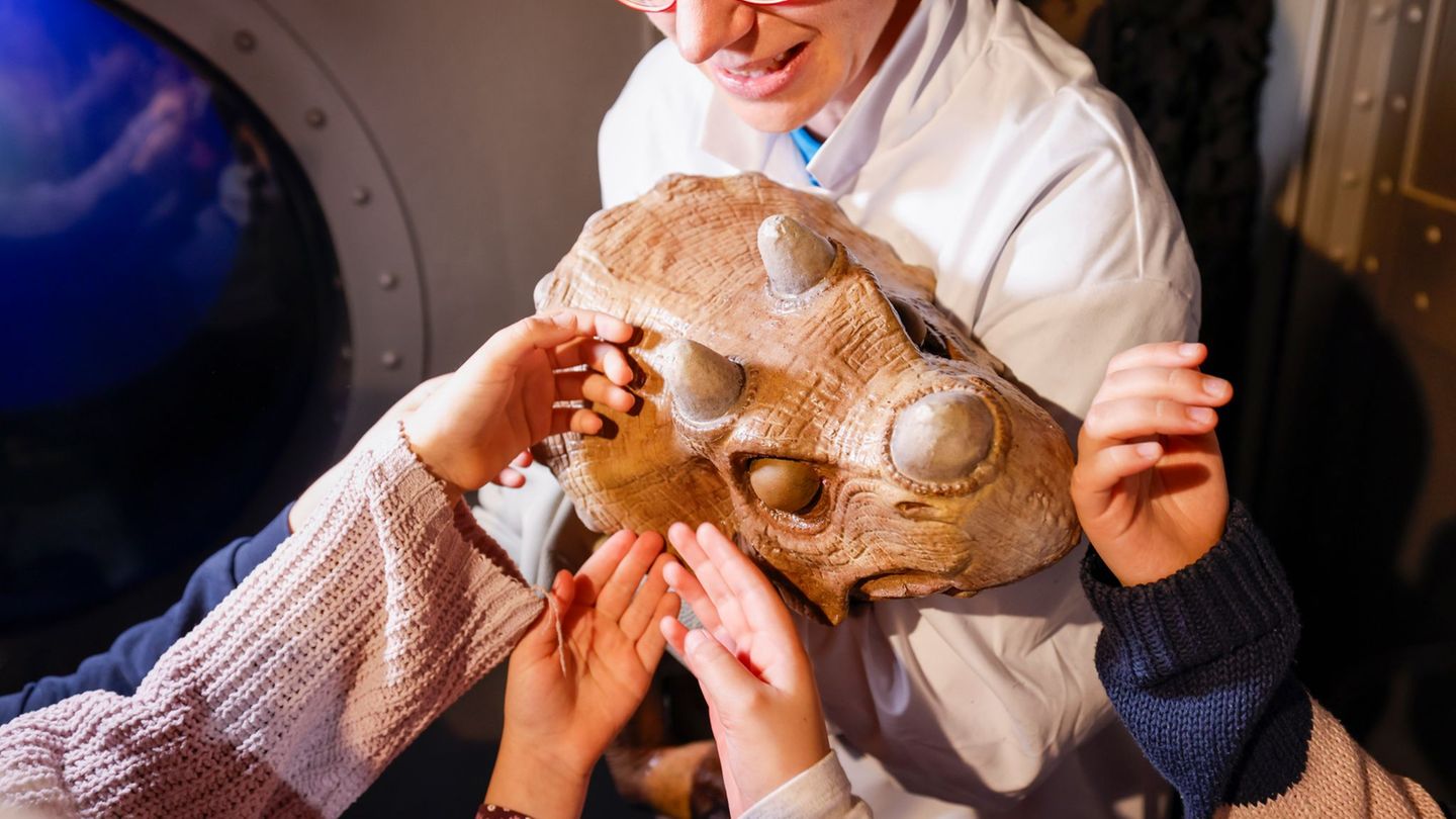 Freizeit: Zeitreise zu den Dinosauriern – Erlebniswelt öffnet