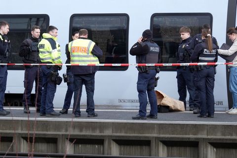 Der Verdächtige wurde vor Ort festgenommen. Foto: Thorsten Kremers/dpa