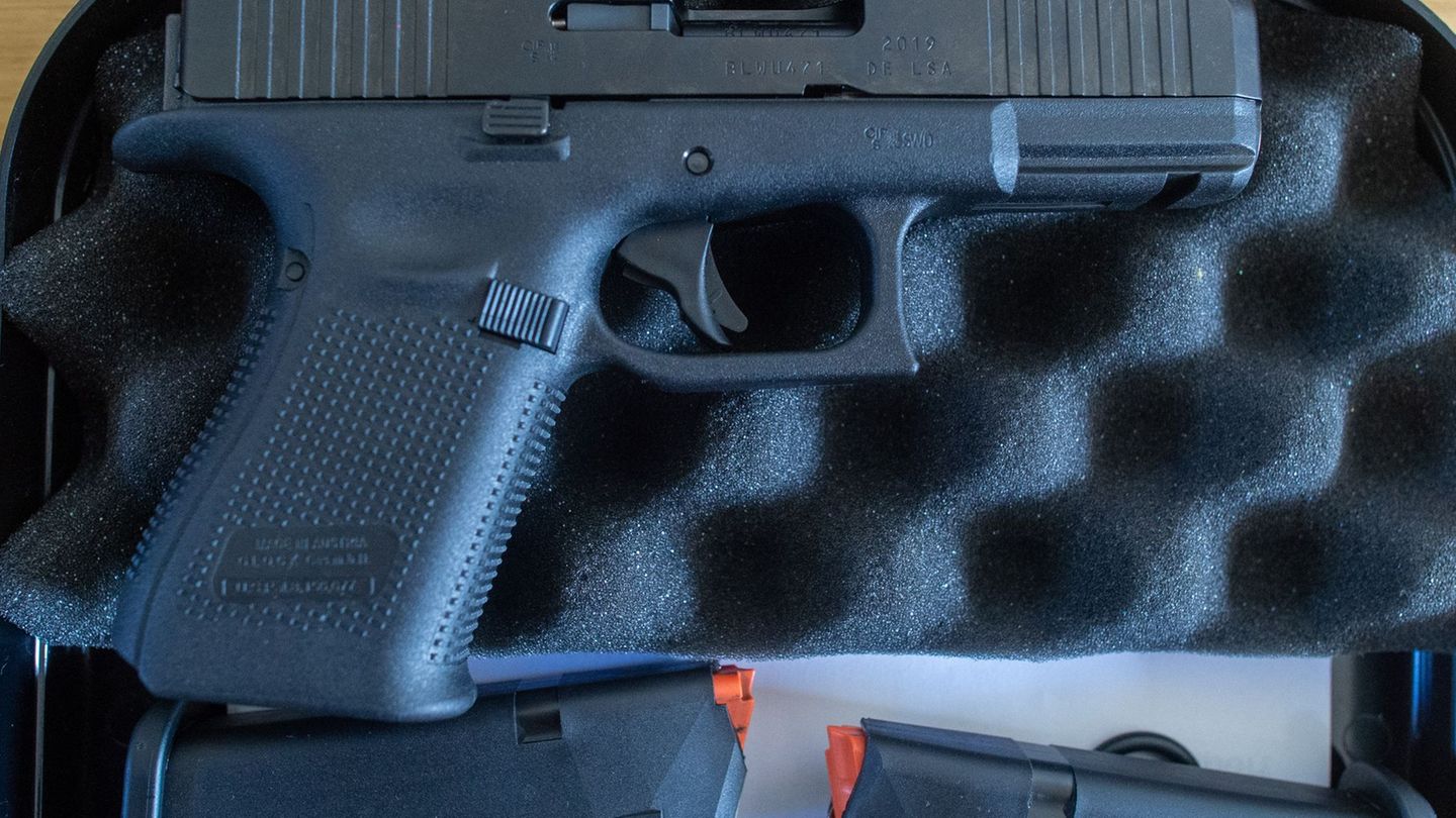 In der Landespolizei ist eine Waffe abhandengekommen. (Archivbild) Foto: Klaus-Dietmar Gabbert/dpa-Zentralbild/ZB