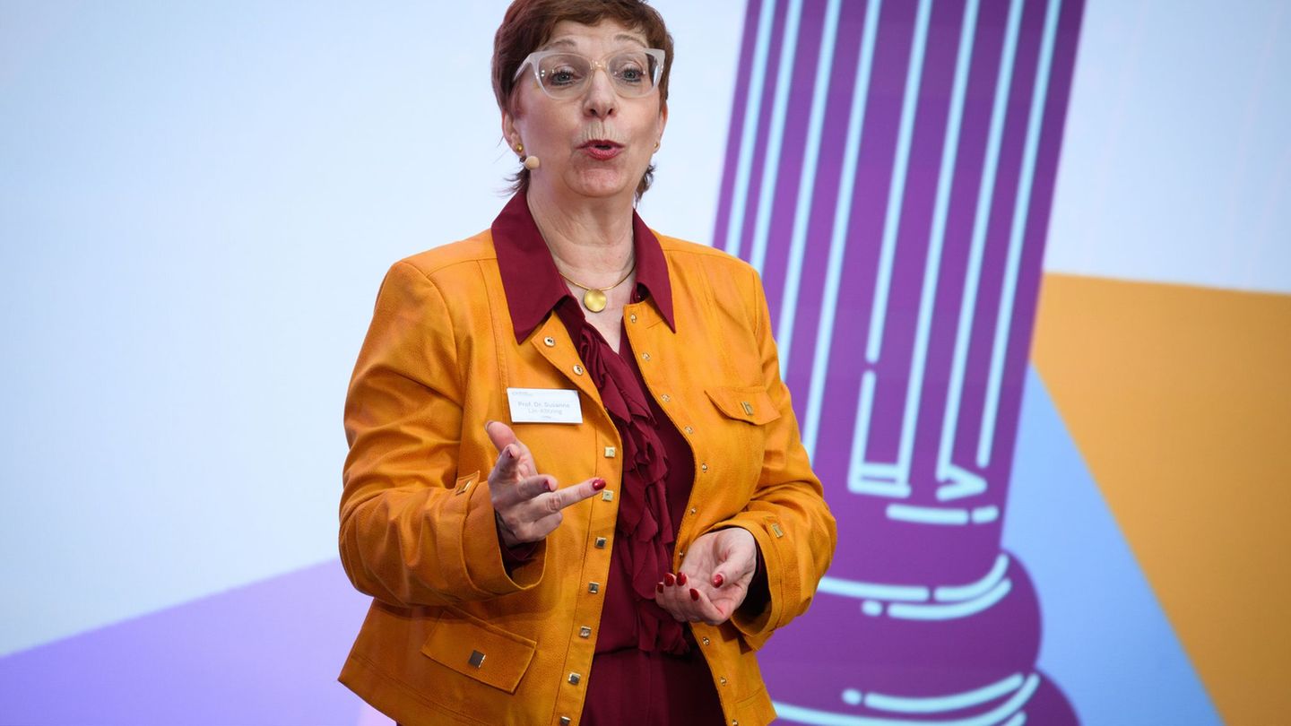 Bildungsministerkonferenz: Lehrer als Beamte - für Verband eine Frage der Demokratie