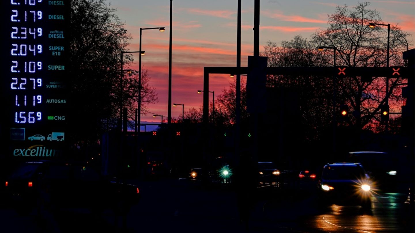 IMK-Ökonomen senken Prognose: Wirtschaftswachstum von 0,9 Prozent 2026 möglich