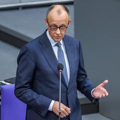 Friedrich Merz spricht im Bundestag