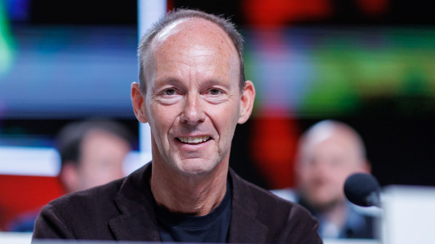 Konzernchef Thomas Rabe spricht von einem "soliden Geschäftsjahr" für Bertelsmann. (Archivbild) Foto: Daniel Karmann/dpa