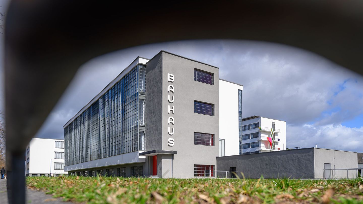 Der Eintritt für die zentralen Ausstellungen ist am Eröffnungswochenende frei. Foto: Hendrik Schmidt/dpa